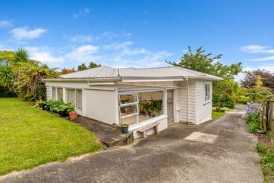 21 Tui Crescent, Waikanae, Kapiti Coast, Wellington | Tall Poppy 