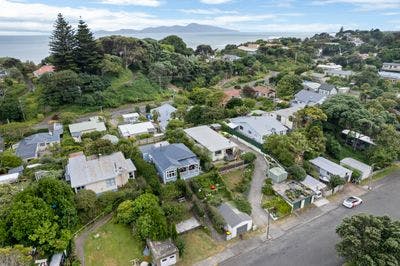 11 Tilley Road, Paekakariki, Kapiti Coast, Wellington | Tall Poppy 