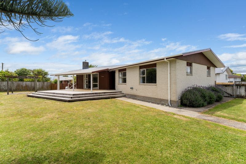 57 Martin Road, Paraparaumu Beach, Kapiti Coast