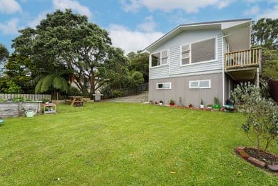 1 Innes Way, Newlands, Wellington City, Wellington | Tall Poppy 