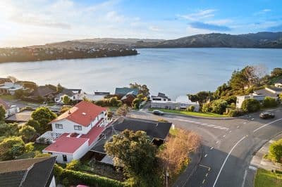 40 Bosun Terrace, Whitby, Porirua City, Wellington | Tall Poppy 