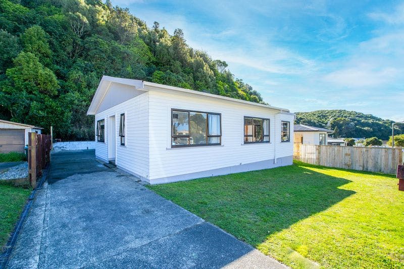 86 Rangituhi Crescent, Takapuwahia, Porirua City