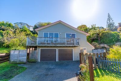 8 Naver Place, Papakowhai, Porirua City, Wellington | Tall Poppy 