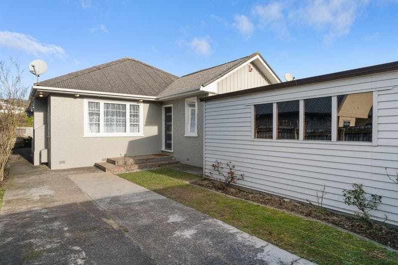 10 Cambridge Street, Tawa, Wellington City