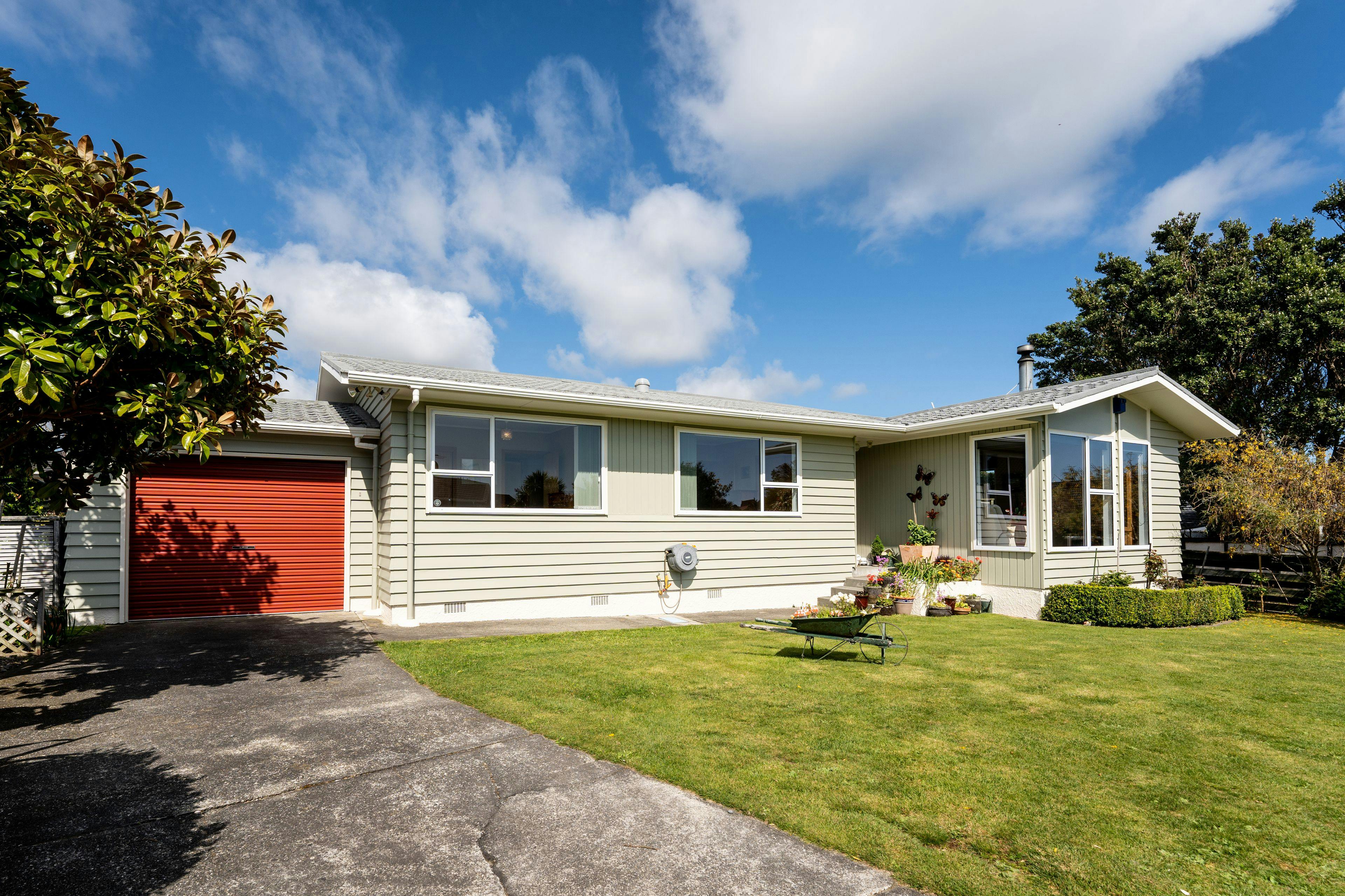 48 Ayton Drive, Whitby, Porirua City, Wellington | Tall Poppy 