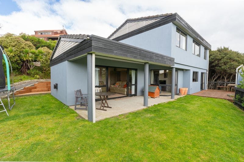 18b Sailmaker Close, Whitby, Porirua City