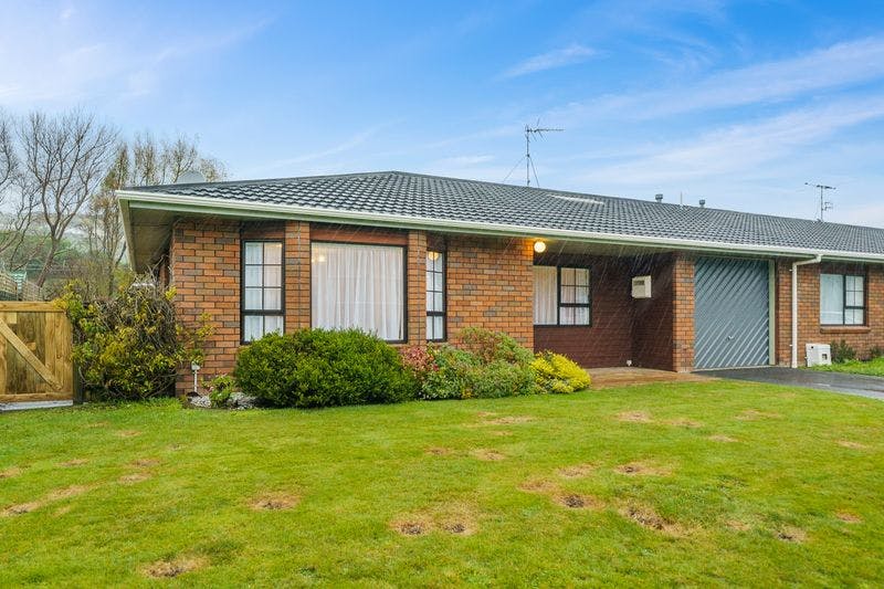 110 Oxford Street, Tawa, Wellington City, Wellington | Tall Poppy 