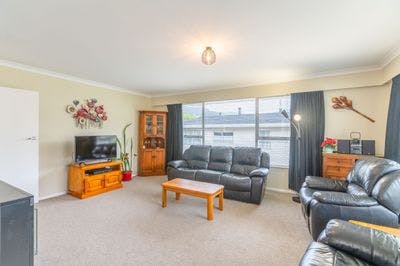 7 Zande Terrace, Tawa, Wellington City, Wellington | Tall Poppy 