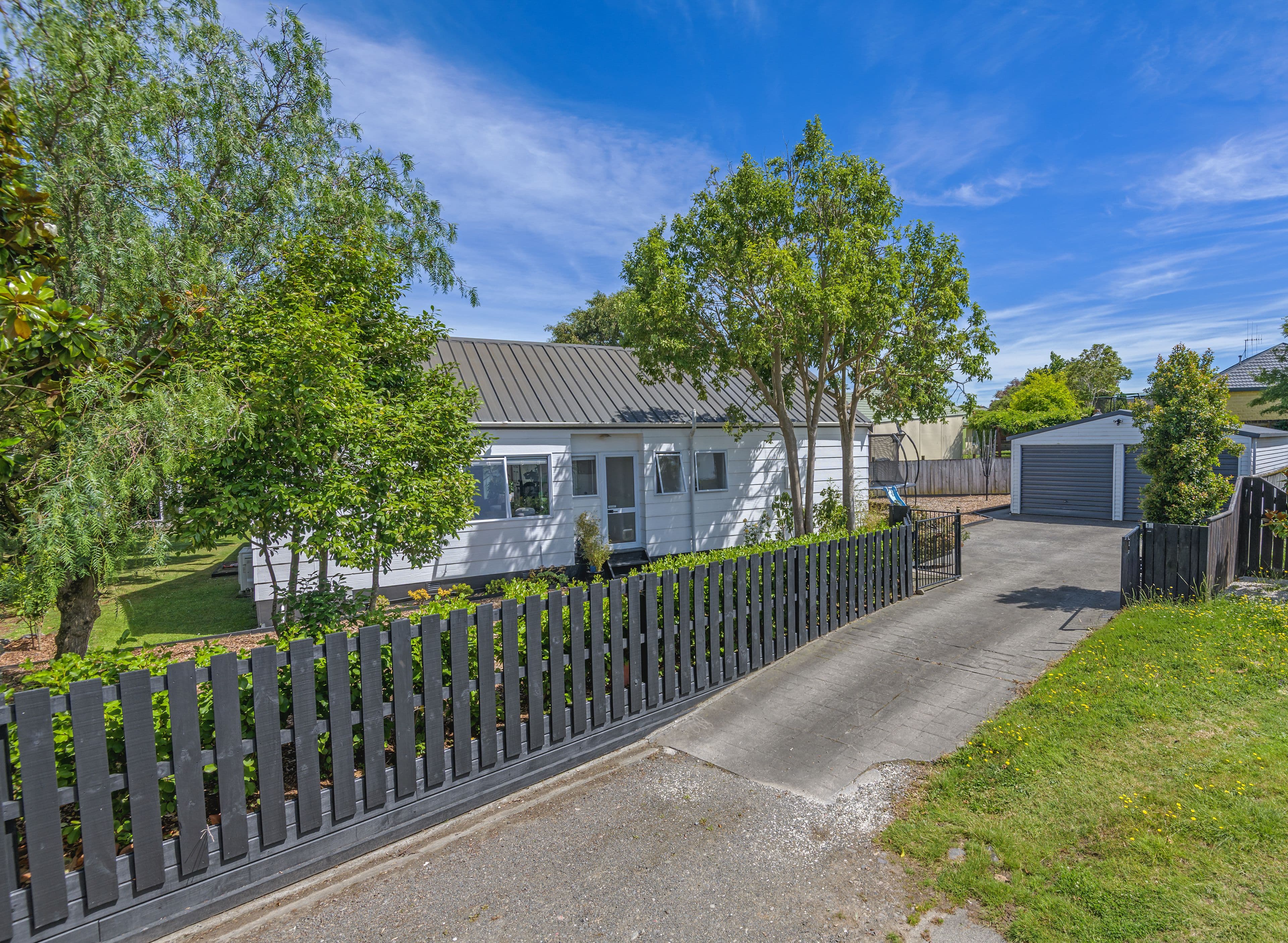 19 Peppertree Glade, Kelvin Grove, Palmerston North City, Manawatu | Tall Poppy